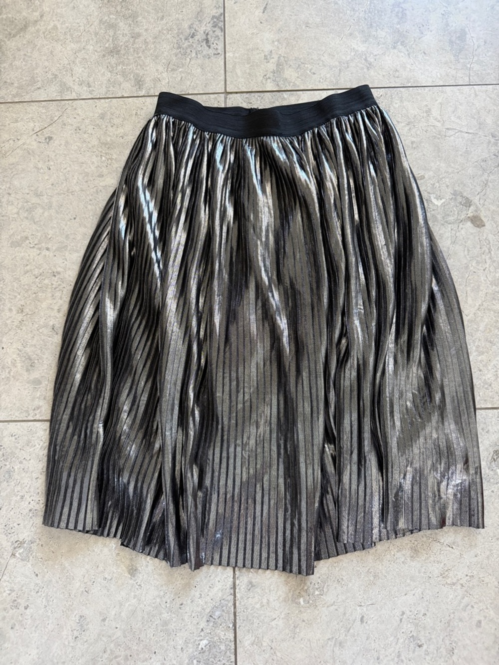 art class Metallic Pleated Midi Skirt - Black Silver